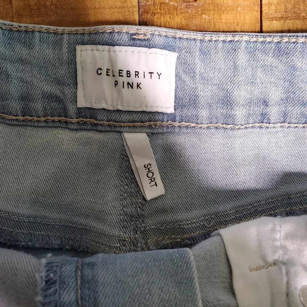 Celebrity Pink Embroidered Denim Shorts Sz7